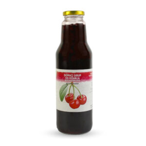Domaći sirup od višanja sa plodovima